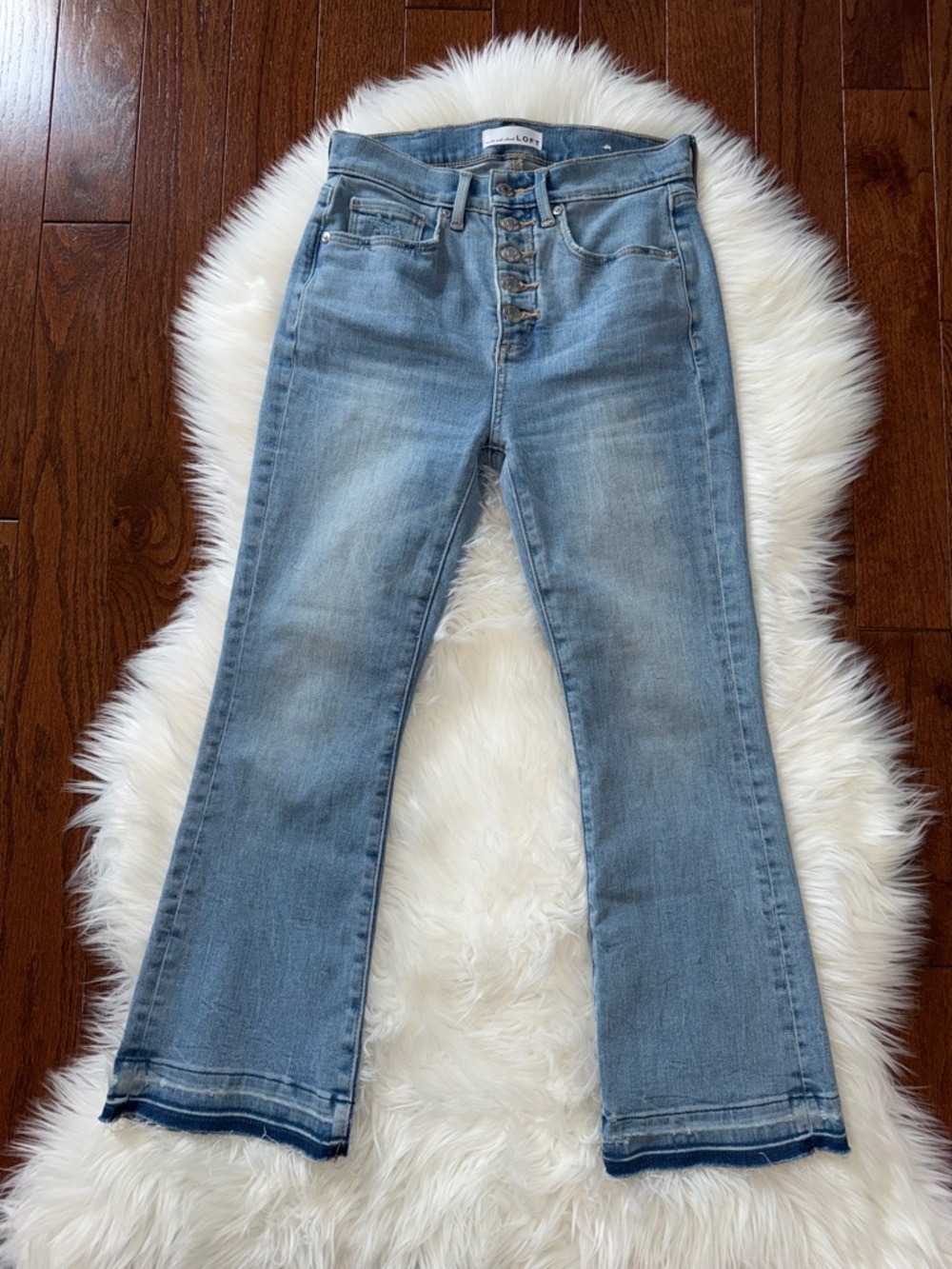 LOFT Button Front High Rise Kick Crop Jeans in Mid Vintage Wash EUC